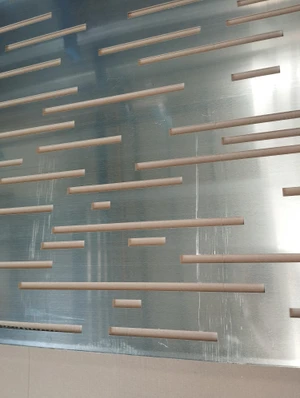 poškodený AL plech, vzor 8312, 1000x2000x3mm, bez povrchovej úpravy - slide 4