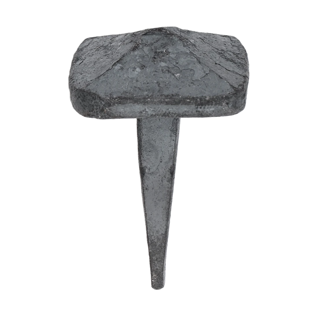 Kovaný klinec, hlavička 27 x 27 x 12 mm, hrot 7 x 7 x 34 mm