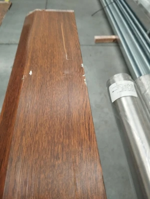 poškozený profil na výplň 108x16x6000mm, materiál EN AW-6060 T66, přírodní hliník bez povrchové úpravy, cena za KUS - slide 1