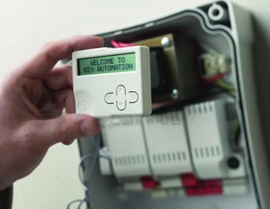 900DYL programovacia jednotka pre riadiacu jednotku 14A - slide 1