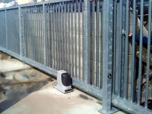 RUN2500I pohon pre posuvnú bránu do 2500 kg - slide 2