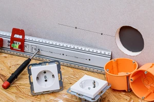 Značkovací pravítko, s rukojetí a vodováhou, 750mm - slide 2