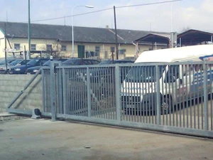 RUN2500P pohon pre posuvnú bránu do 2500 kg - slide 2