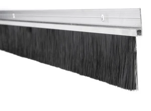 Tesniaca lišta s kefou 11 x 1000 mm, dĺžka vlasu 14 mm - slide 0